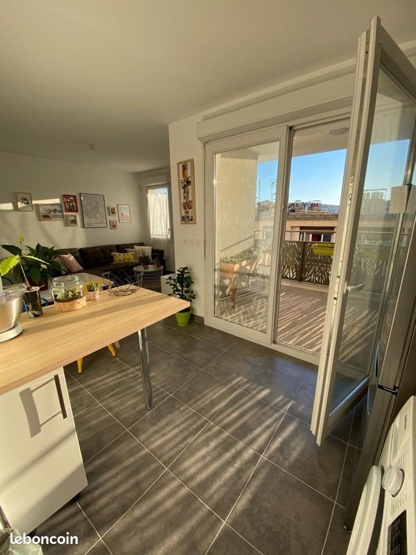 Appartement à louer, 42m², Marseille 8ème