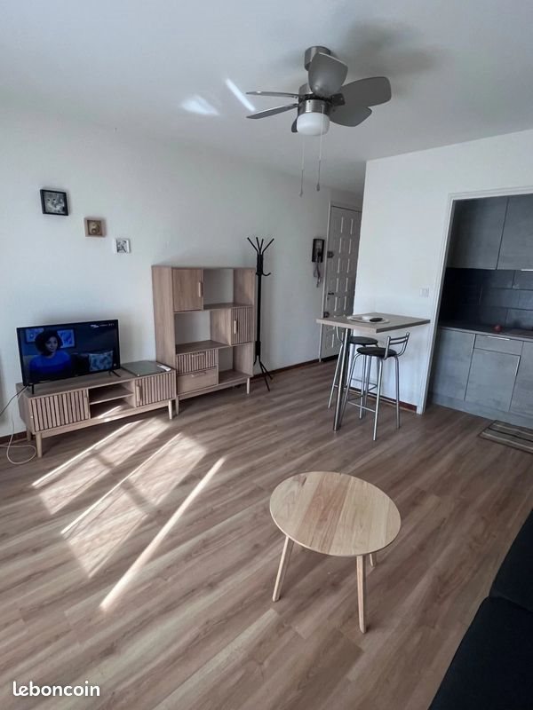 Appartement à louer, 31m², Marignane