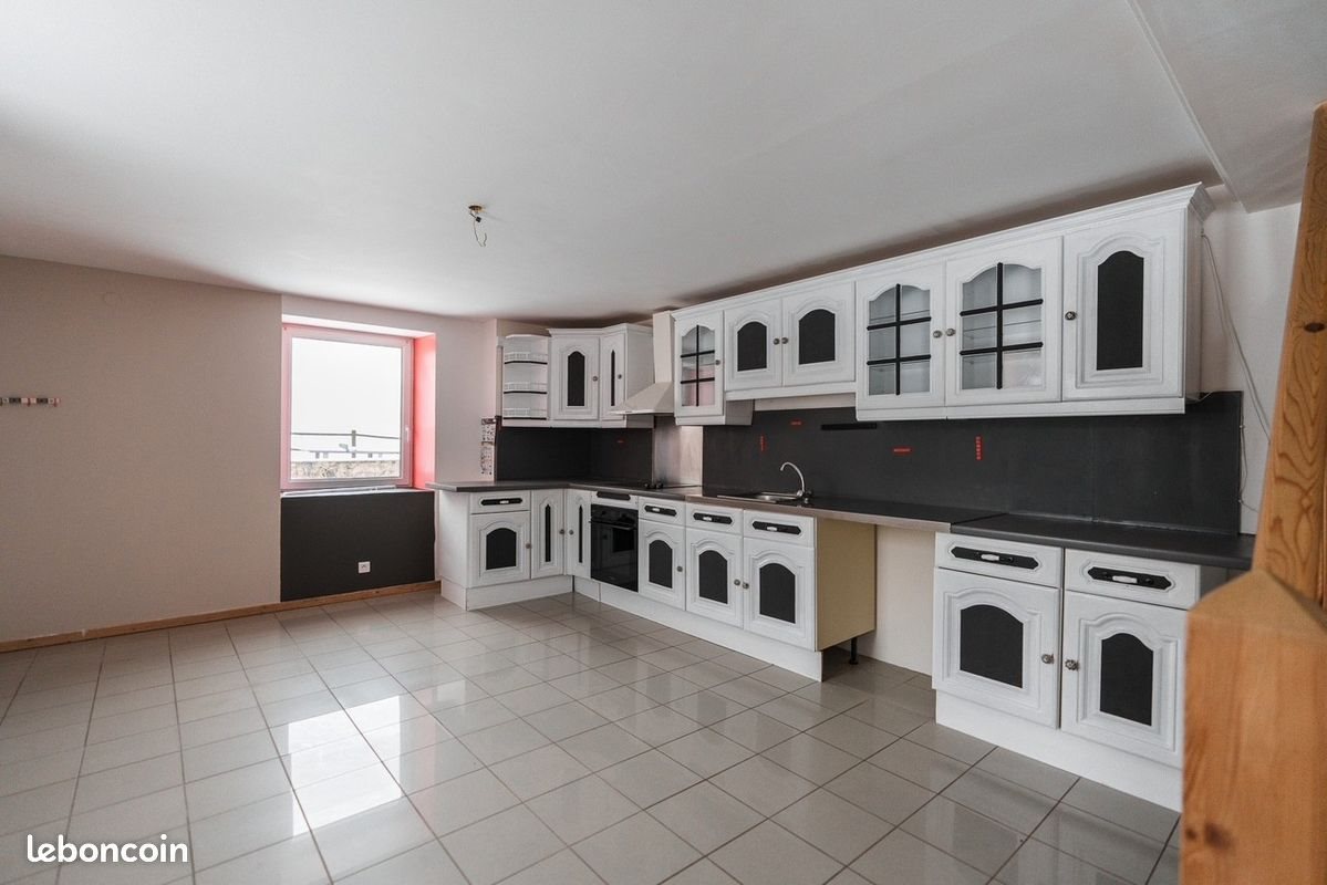 Appartement à louer, 197m², Supt