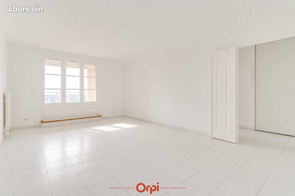 Appartement à louer, 77m², Allauch