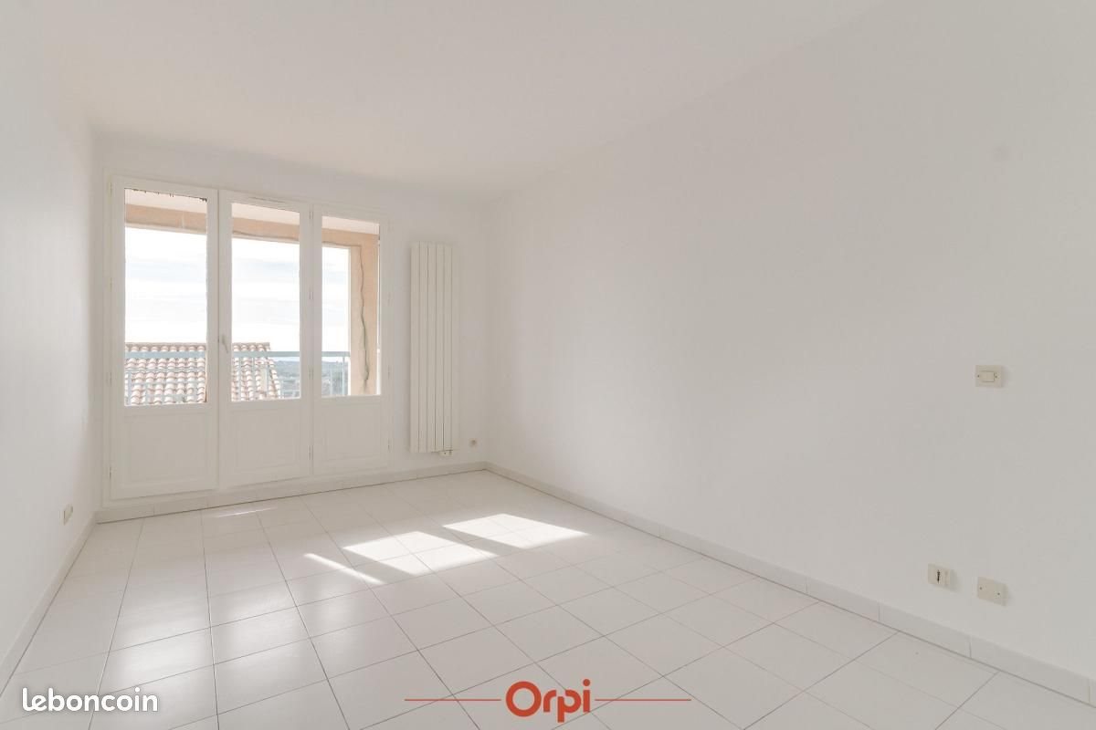 Appartement à louer, 77m², Allauch