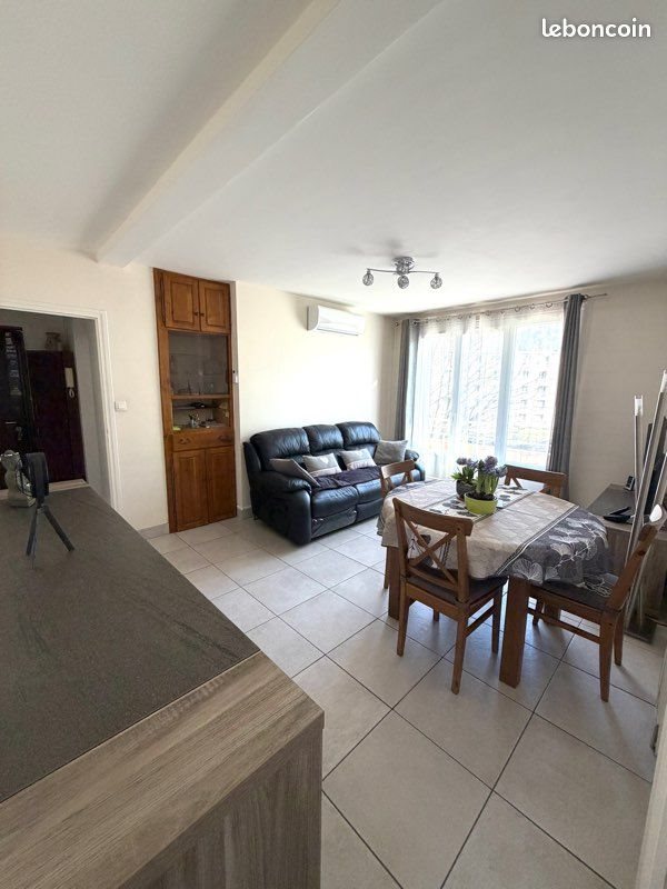 Appartement à vendre, 61m², Saint-Martin-d'Hères