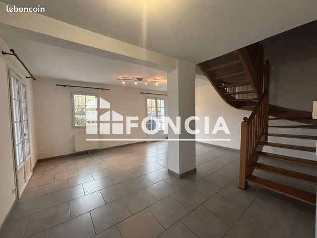 Appartement à louer, 95m², Souraïde