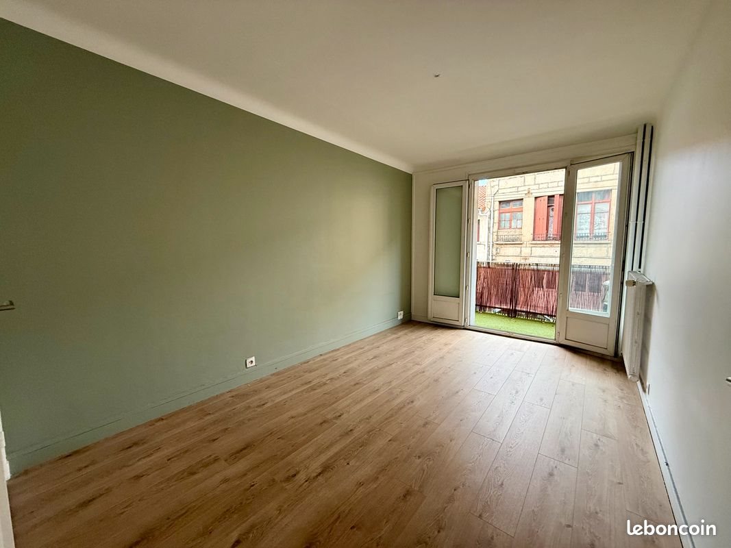 Appartement à louer, 46m², Saint-Etienne