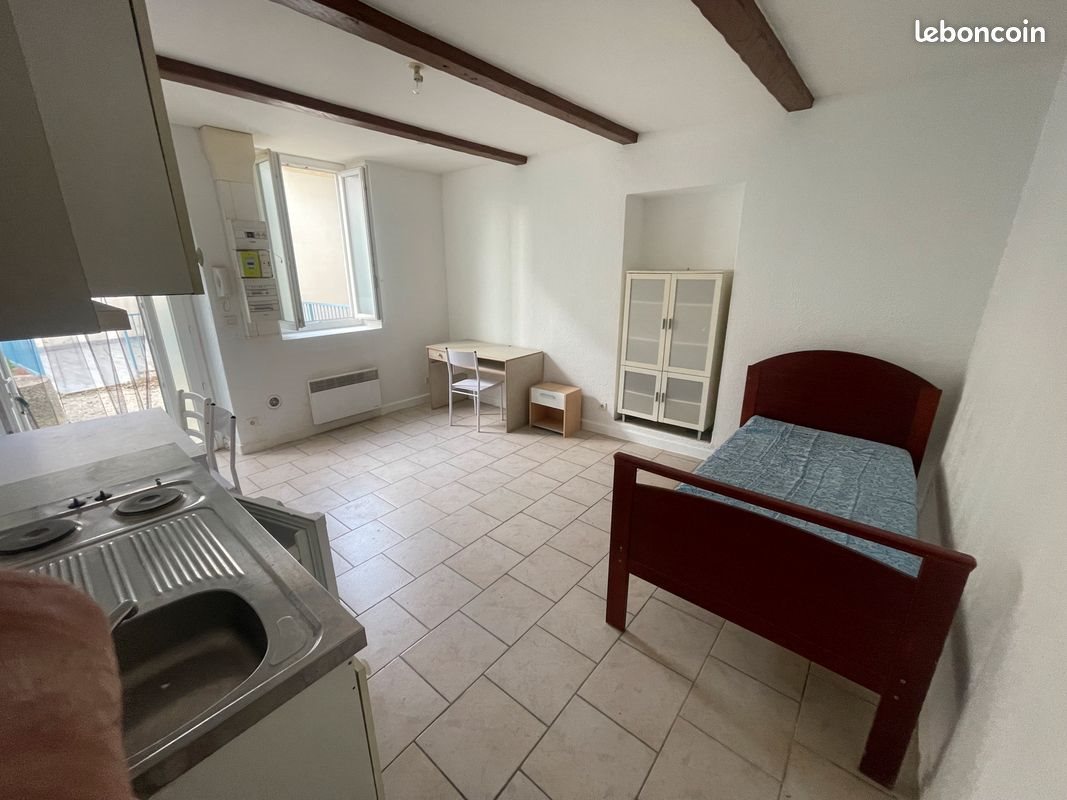 Appartement à louer, 21m², Nîmes