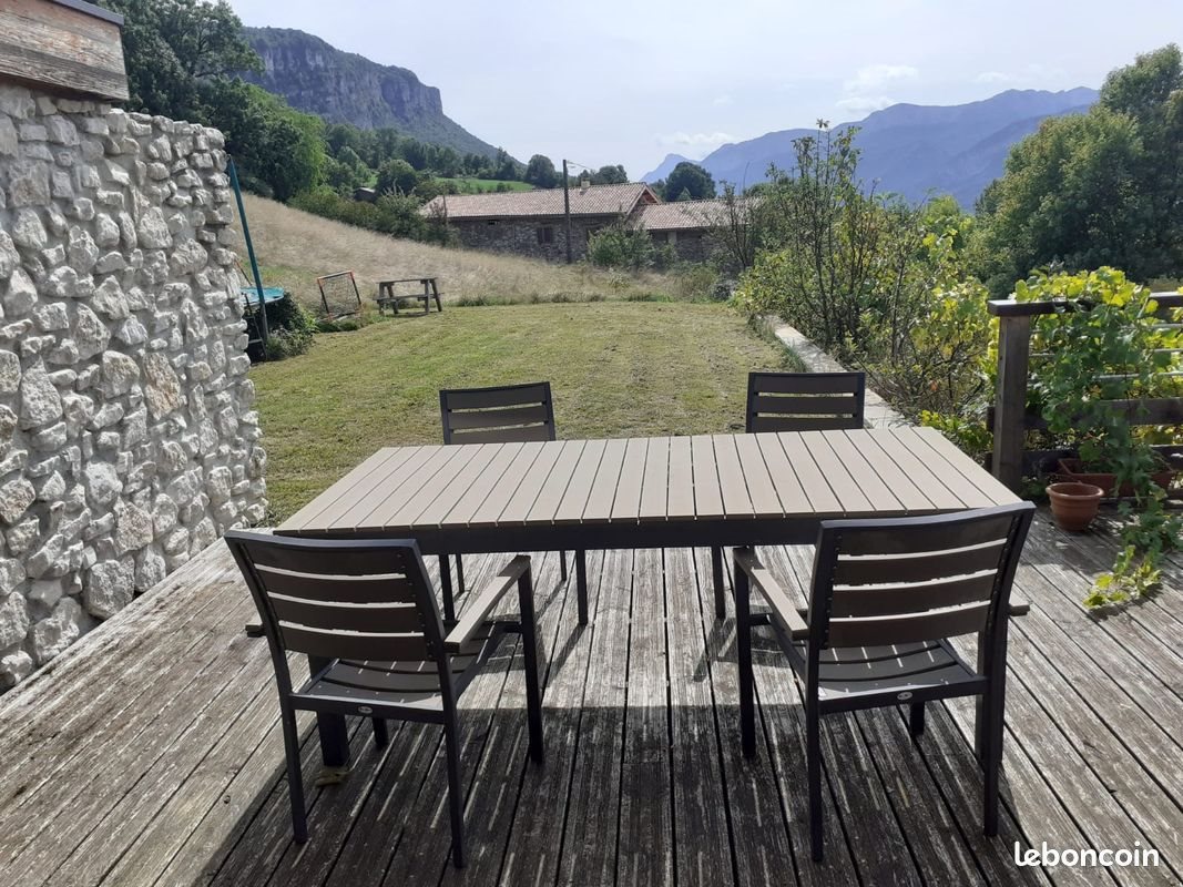 Maison à louer, 165m², Coublevie