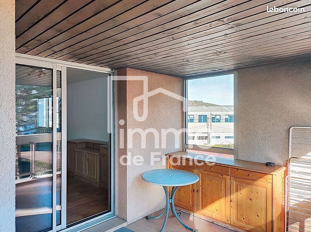 Appartement à louer, 77m², Oyonnax