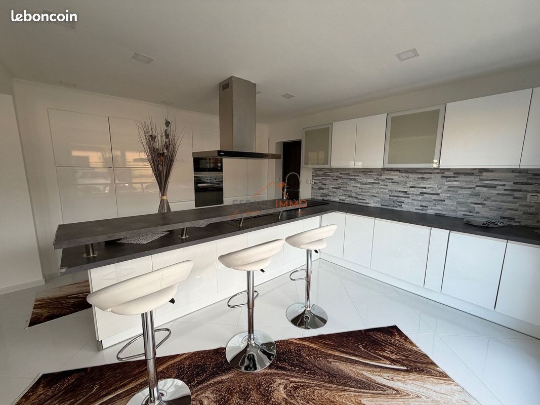 Maison à vendre, 175m², Petite-Forêt