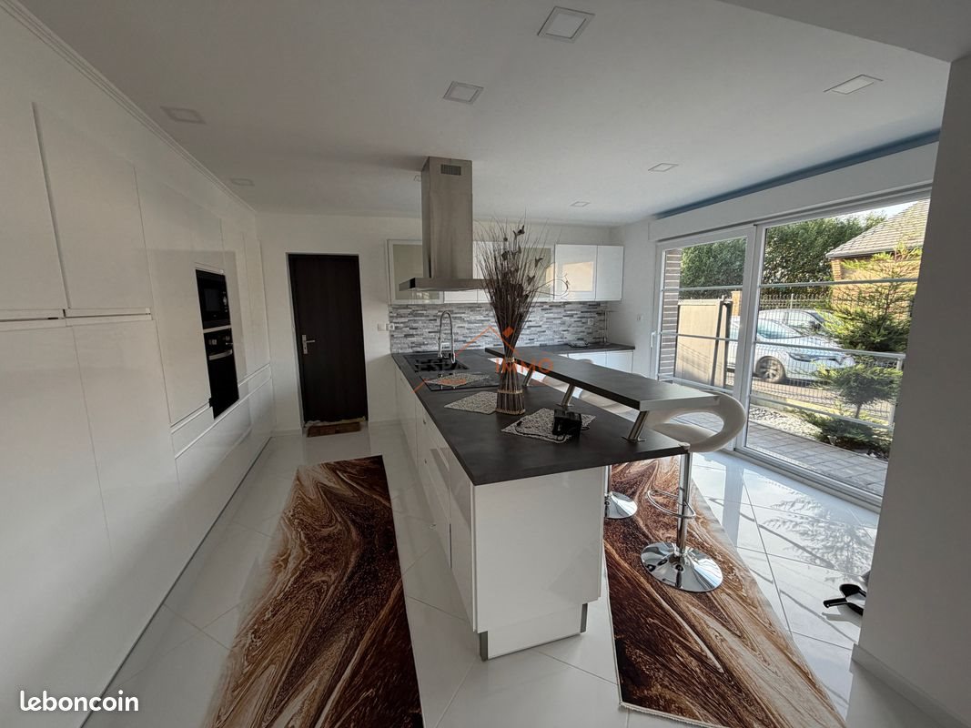 Maison à vendre, 175m², Petite-Forêt