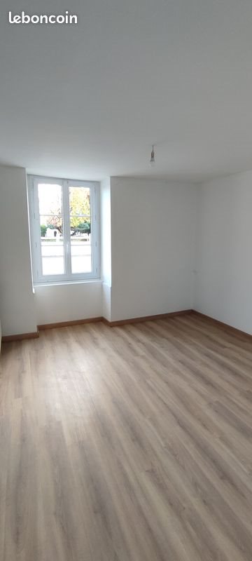 Maison à louer, 131m², Segré-en-Anjou Bleu