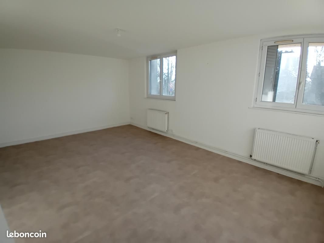 Appartement à louer, 83m², Vouziers