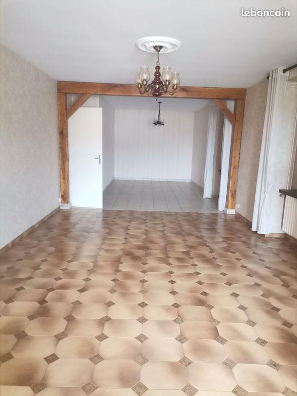 Maison à louer, 195m², Eclance