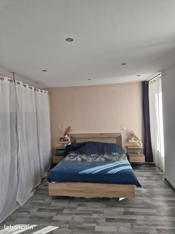 Maison à louer, 200m², Saint-Amand-Montrond