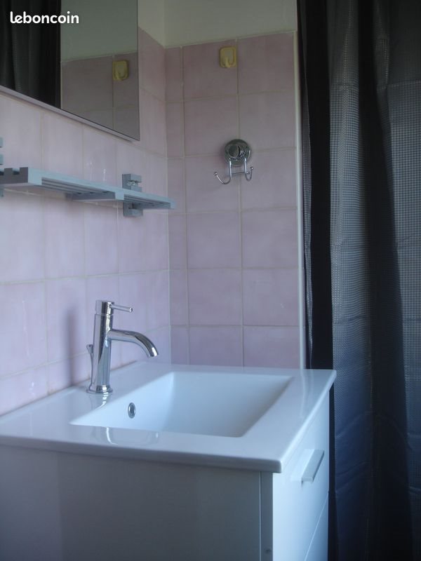 Appartement à louer, 22m², Tréglamus