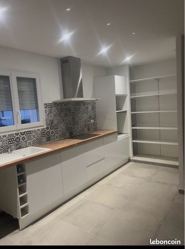 Maison à louer, 110m², Saint-Sulpice-la-Pointe