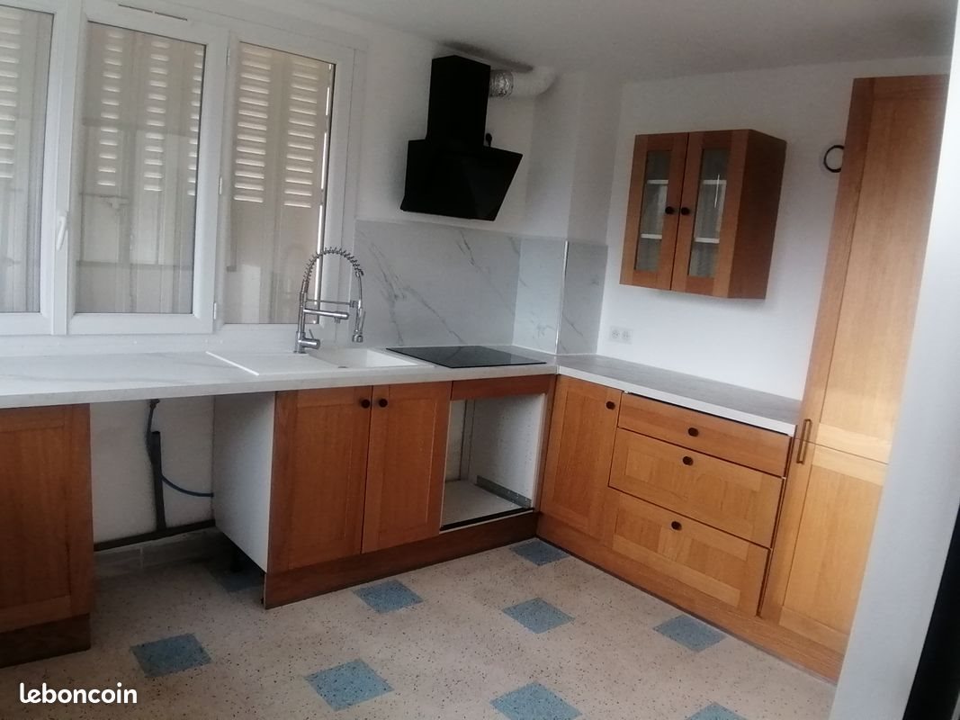 Maison à louer, 95m², Plivot