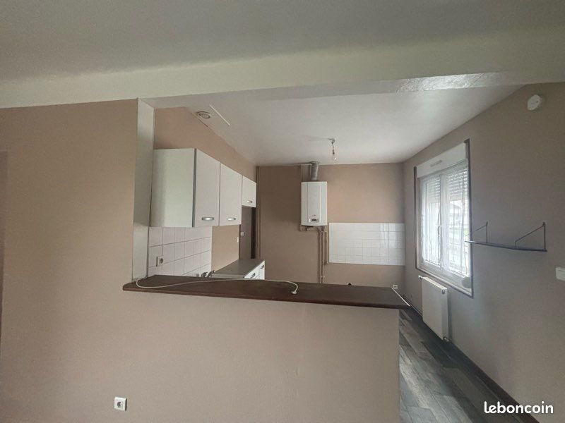 Appartement à louer, 47m², Frignicourt
