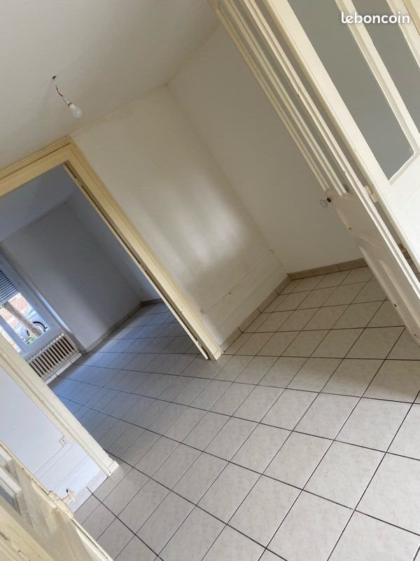 Appartement à louer, 65m², La Fère