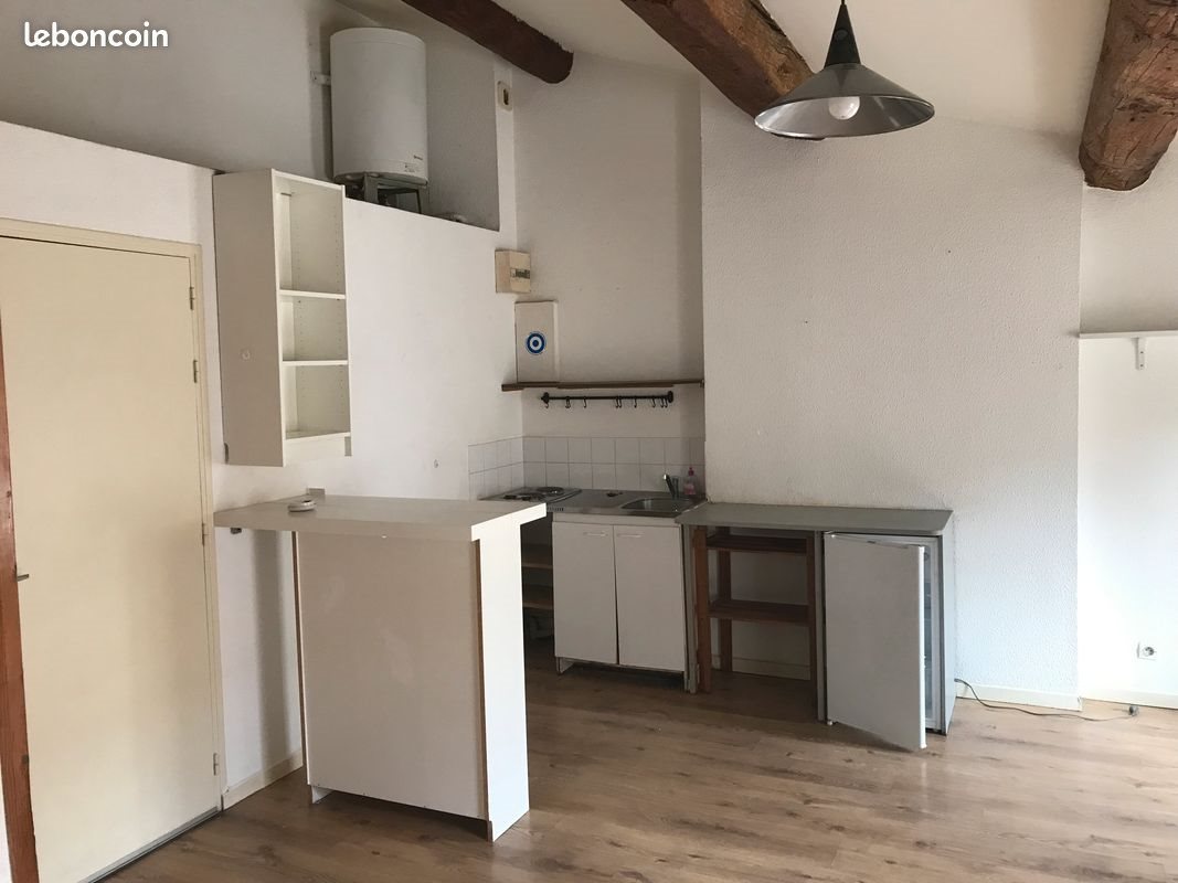 Appartement à louer, 24m², Nîmes