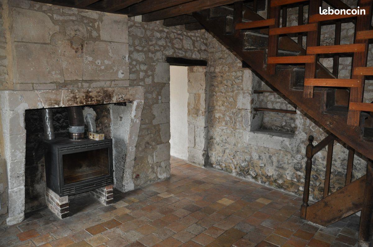 Maison à louer, 70m², Arcisses