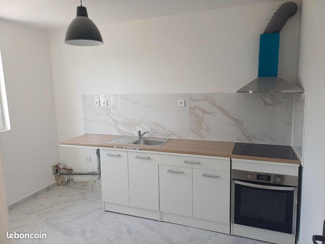 Appartement à louer, 25m², Issoudun