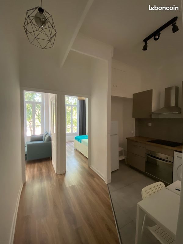 Appartement à louer, 40m², Marseille 5ème