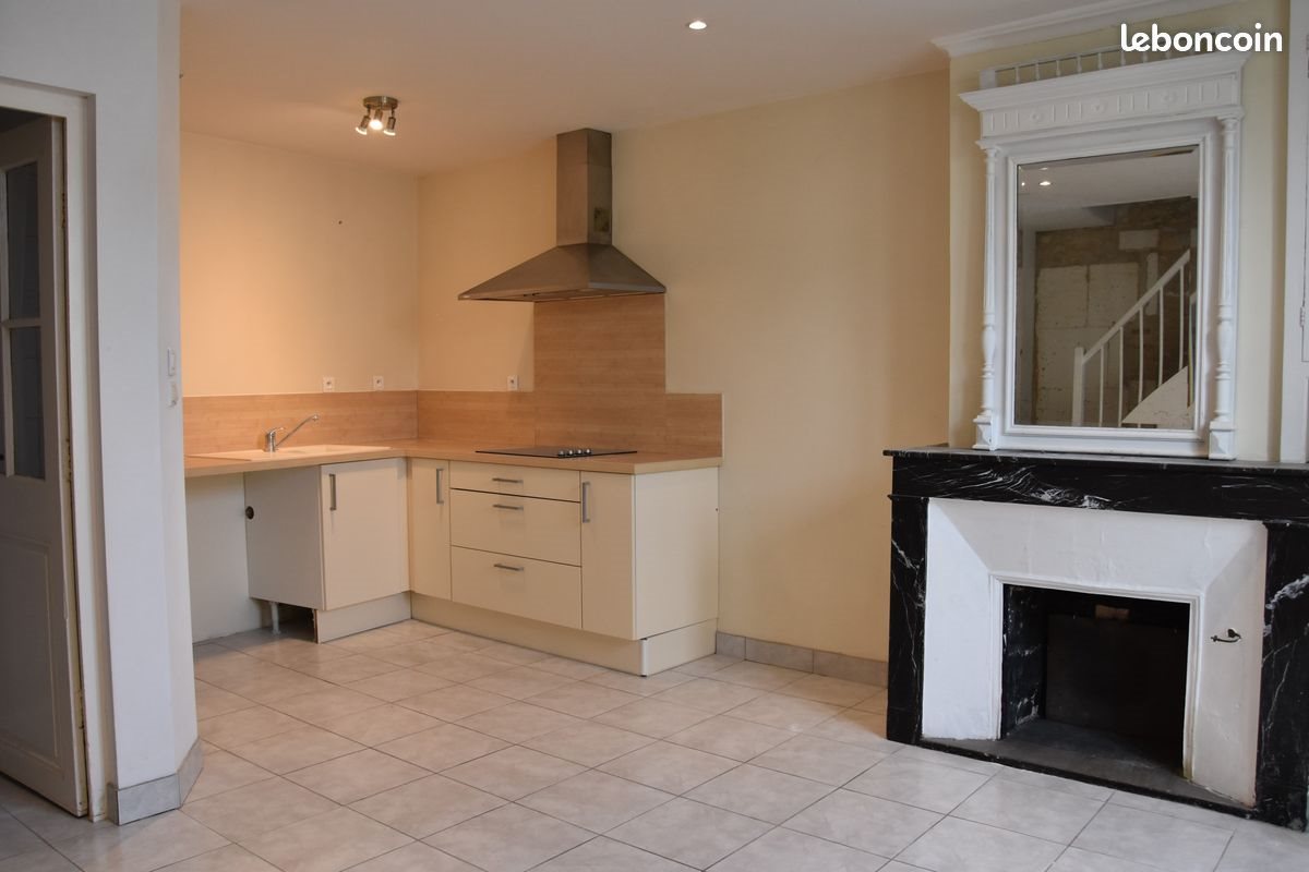 Maison à louer, 66m², Jarnac