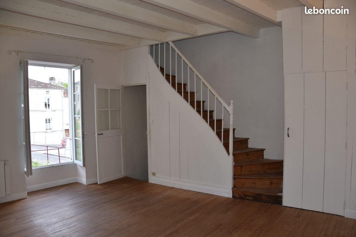 Maison à louer, 66m², Jarnac