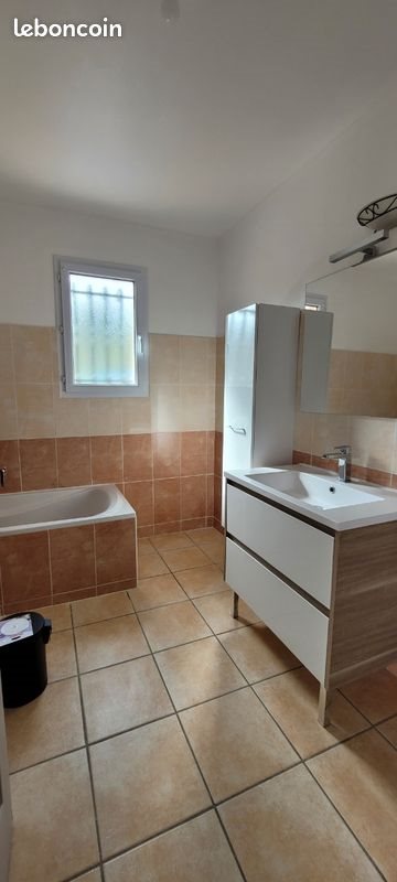 Maison à louer, 68m², Castillon-du-Gard