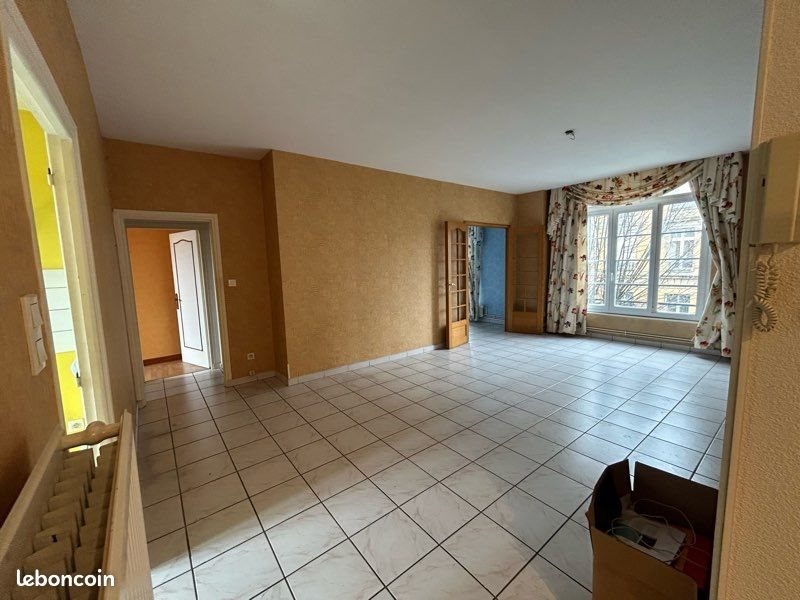 Appartement à vendre, 90m², Sedan