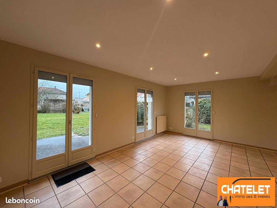 Maison à louer, 119m², Saint-Denis-lès-Bourg