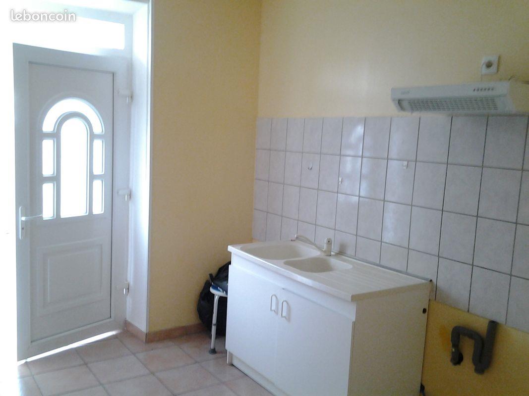 Maison à louer, 72m², Le Pont-Chrétien-Chabenet
