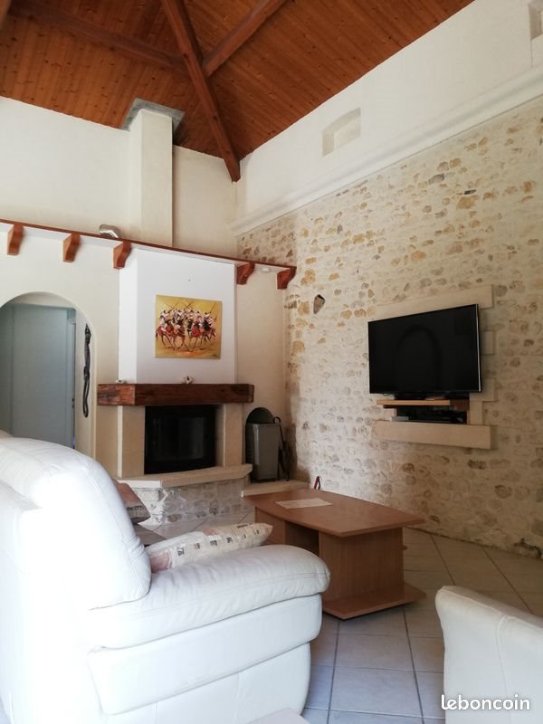 Maison à louer, 120m², Saint-Maigrin