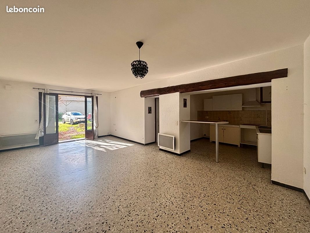 Appartement à louer, 78m², Eyragues