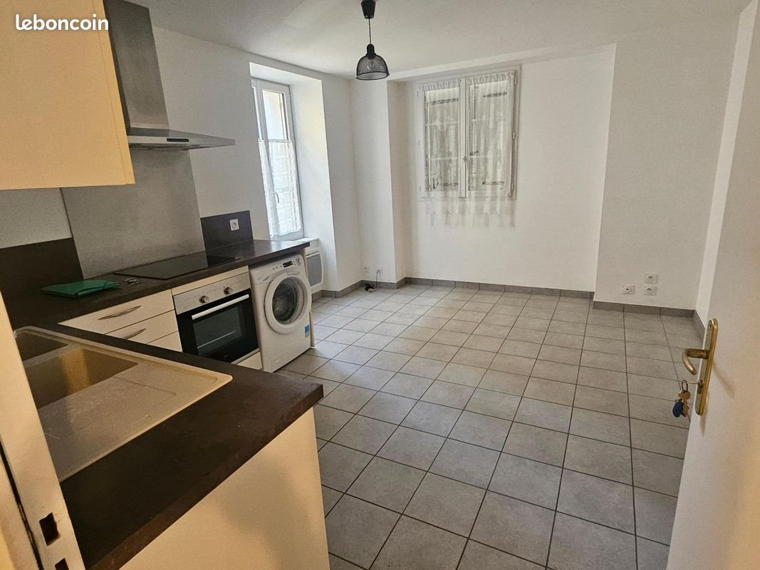 Appartement à louer, 26m², Noirétable