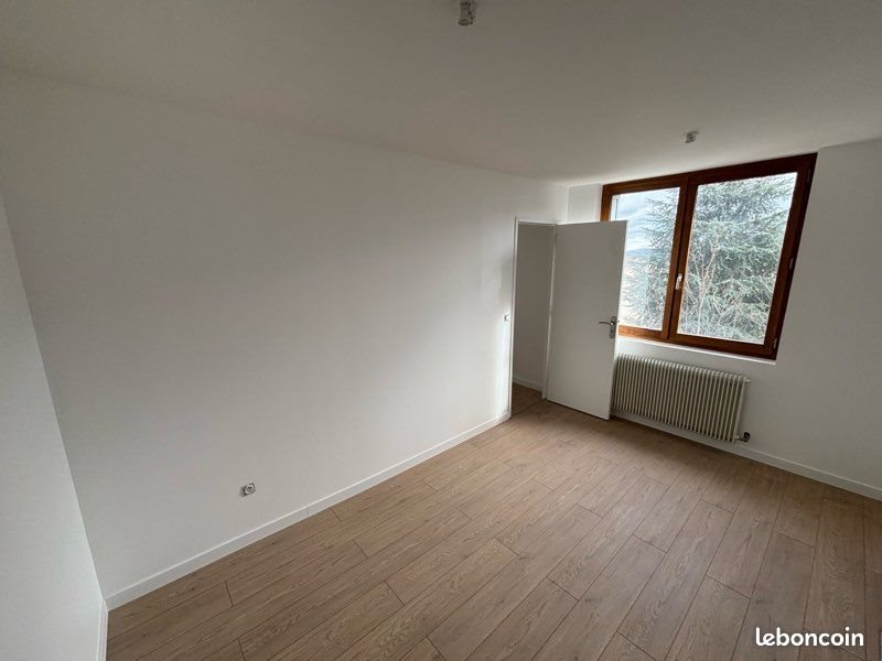 Appartement à louer, 50m², Saint-Jean-Bonnefonds
