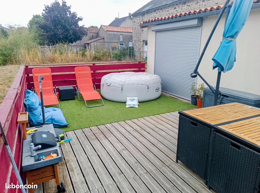 Maison à louer, 145m², La Peyratte