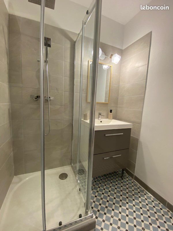 Appartement à louer, 32m², Nîmes