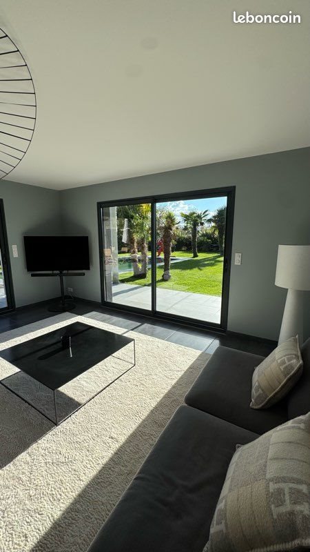 Maison à louer, 260m², Lescar