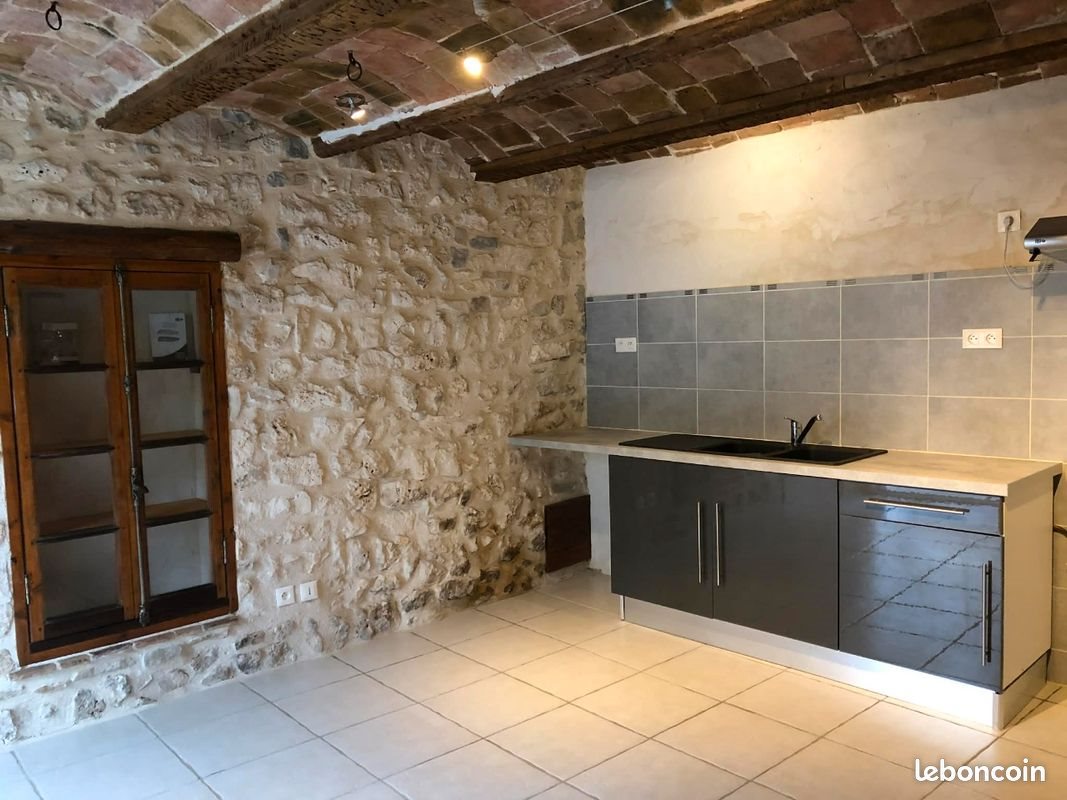 Appartement à louer, 75m², Navacelles