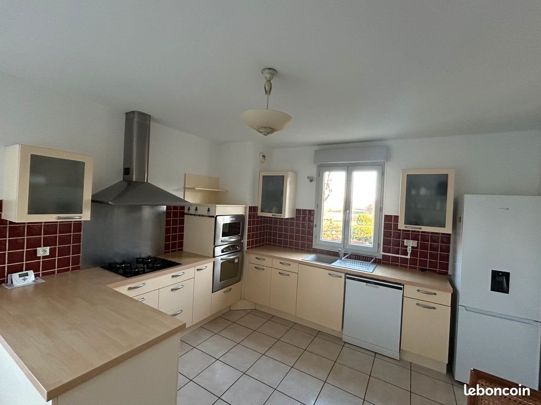 Appartement à louer, 87m², L'Isle-d'Abeau