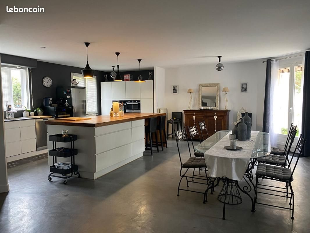 Maison à vendre, 186m², Etiolles