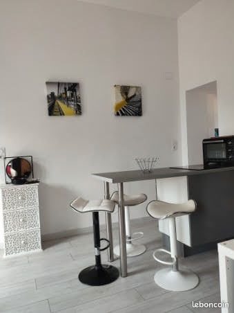 Appartement à louer, 28m², Nîmes