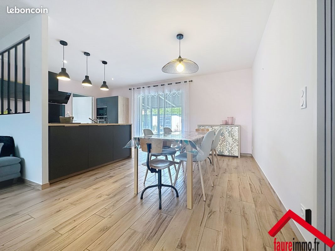 Maison à louer, 90m², Saint-Pantaléon-de-Larche