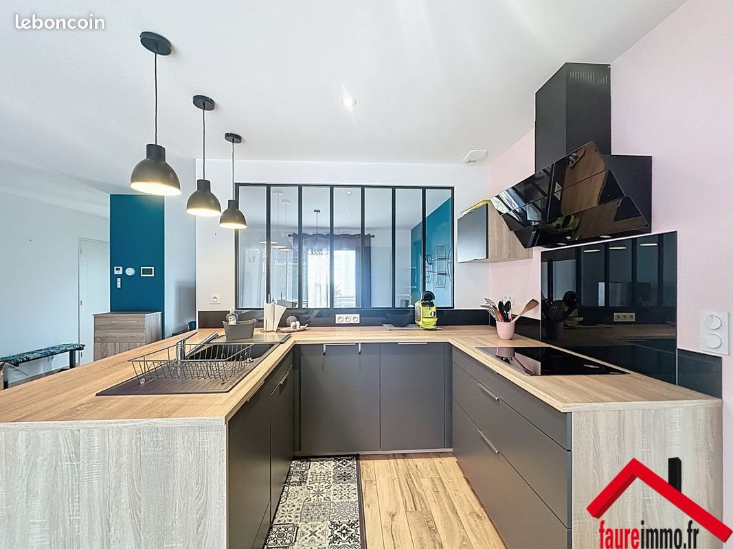 Maison à louer, 90m², Saint-Pantaléon-de-Larche