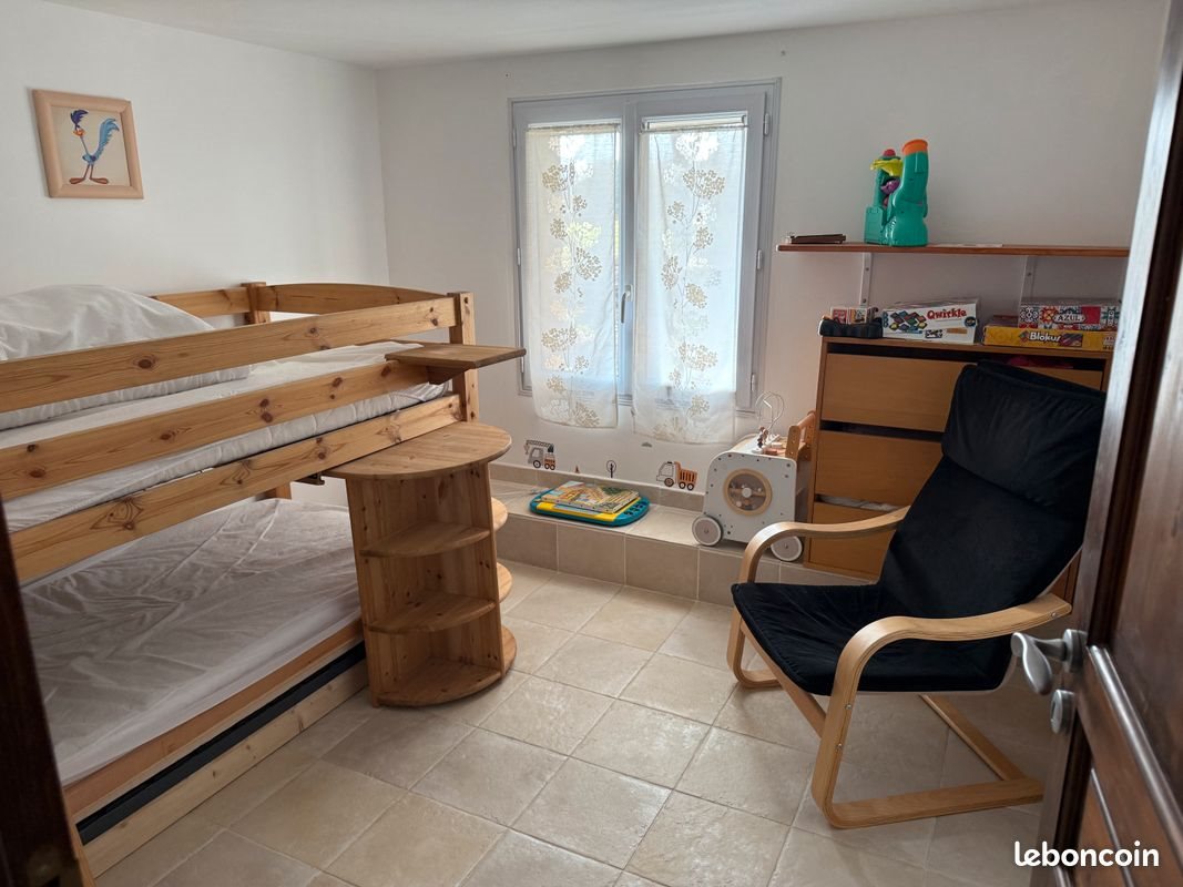 Appartement à louer, 80m², Lédenon
