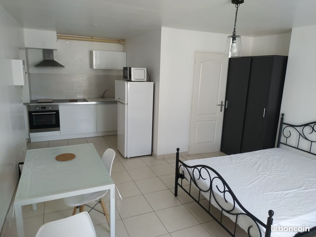 Appartement à louer, 24m², Niort