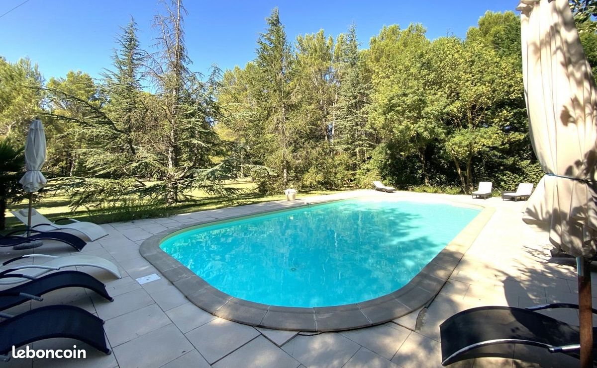 Maison à vendre, 528m², Entraigues-sur-la-Sorgue