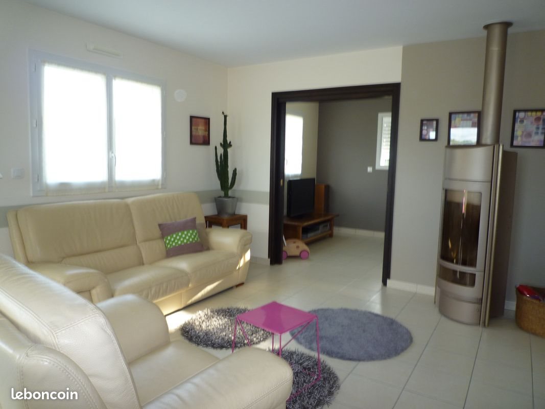 Maison à louer, 130m², Ploemel