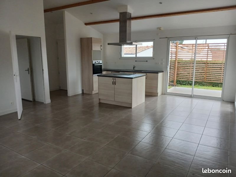 Maison à louer, 100m², Saint-Crespin-sur-Moine